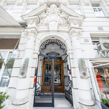 Artus Haupteingang Stubenring Wien