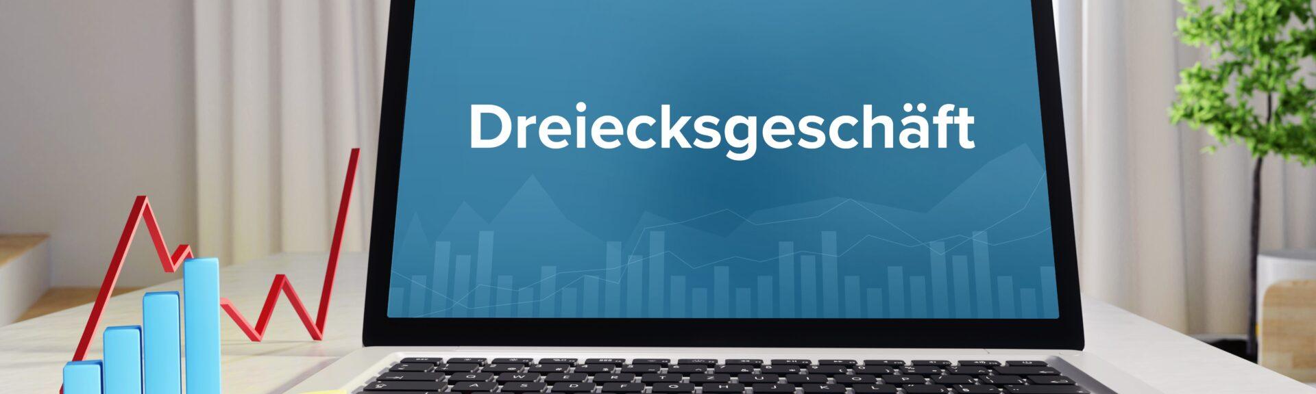 Dreiecksgeschäft – Business/Statistik. Laptop im Büro
