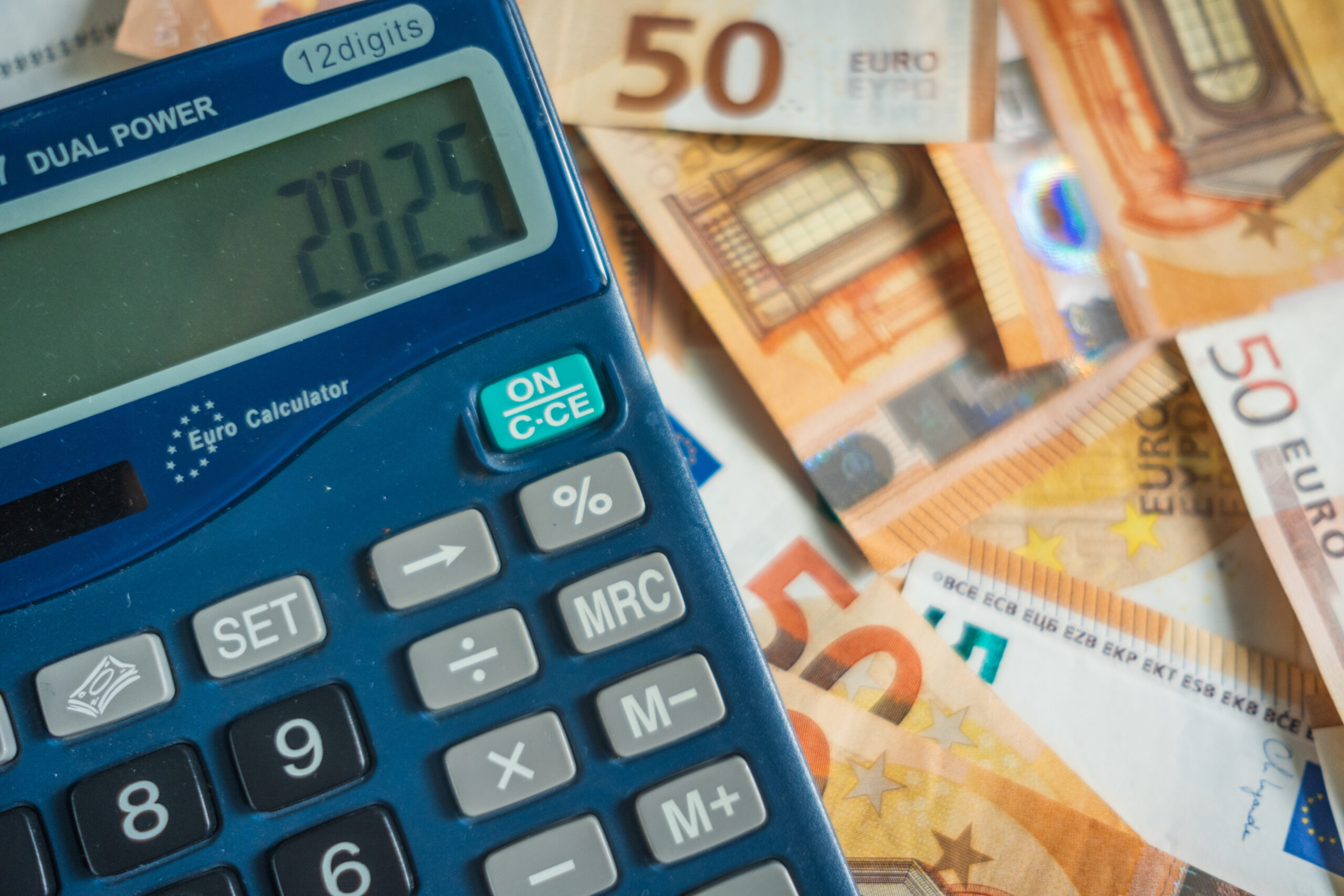 Anpassungen bei Sozialversicherung und Lohnsteuer ab 2025